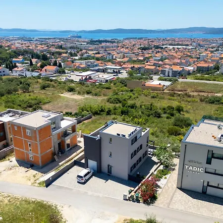 Beverly Hills, Heated Pool, Jacuzzi, 12 People Lejlighed *