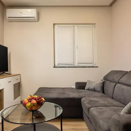 Beverly Hills, Heated Pool, Jacuzzi, 12 People Lejlighed *