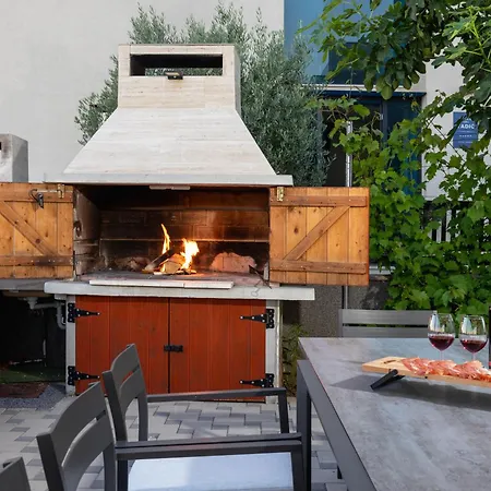 Apartment Beverly Hills, Heated Pool, Jacuzzi, 12 People *