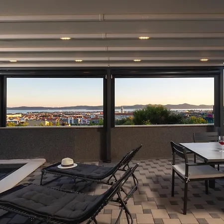 Beverly Hills, Heated Pool, Jacuzzi, 12 People Lejlighed *