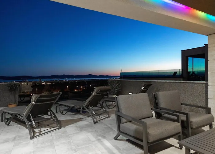 Beverly Hills, Heated Pool, Jacuzzi, 12 People Lägenhet *