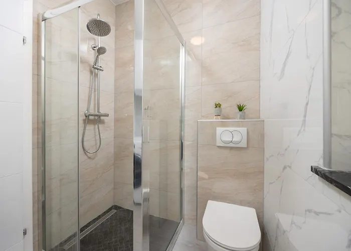 Beverly Hills, Heated Pool, Jacuzzi, 12 People Lägenhet *