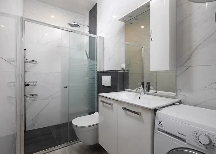 Apartment Beverly Hills, Heated Pool, Jacuzzi, 12 People *