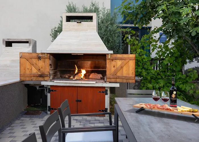 Apartment Beverly Hills, Heated Pool, Jacuzzi, 12 People *